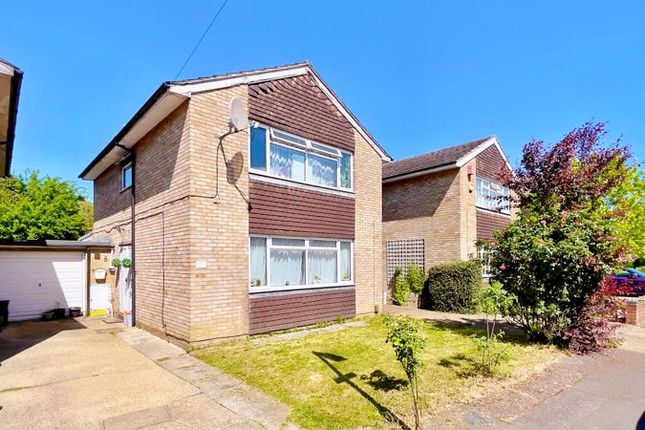 Leacroft Close, West Drayton, UB7 4 bed detached house for sale
