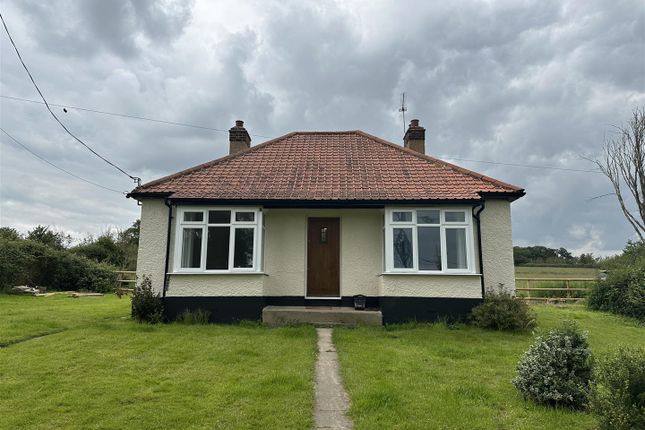 Cobbinsend Road, WALTHAM ABBEY... 2 bed bungalow for sale