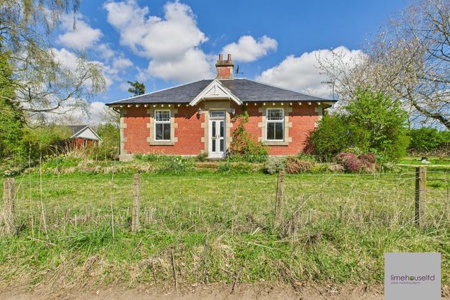Hillbrae, Shieldhill, Quothquan, Biggar 2 bed bungalow for sale