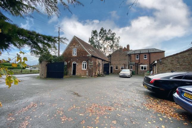 6 bed detached house