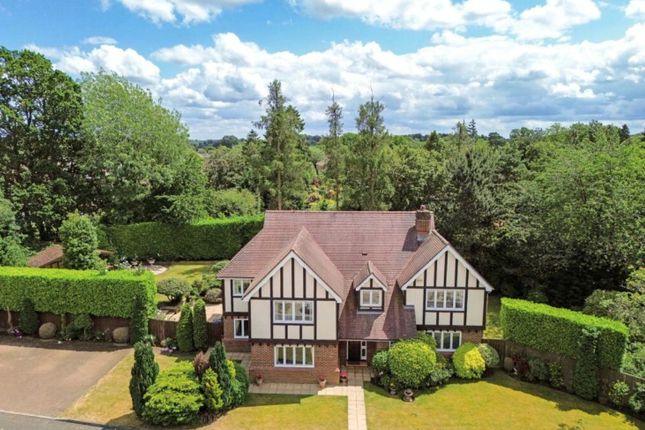 Manor Close, Penn, Buckinghamshire, HP10 5 bed detached house for sale