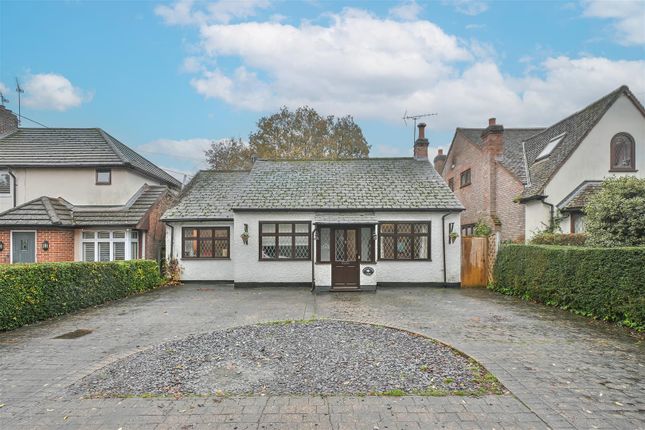 Bellhouse Lane, Pilgrims Hatch... 3 bed detached bungalow for sale