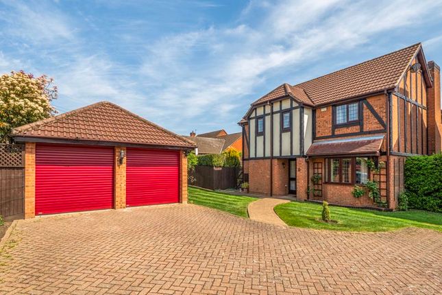 Wagstaffe Close, Bedford MK41 4 bed detached house for sale