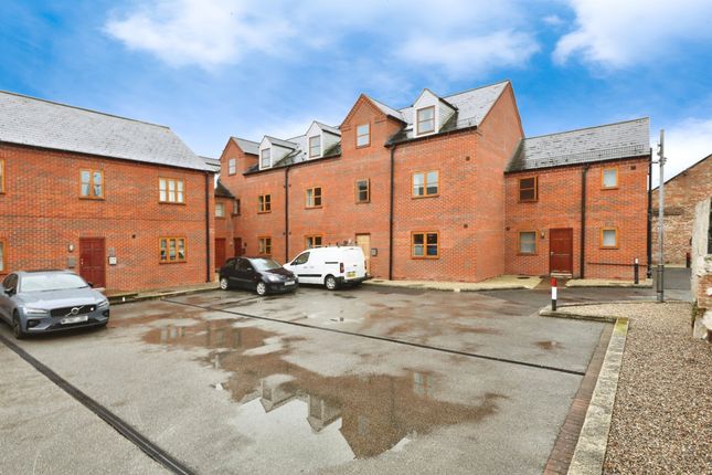 2 bedroom house for sale