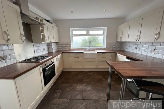 Brithweunydd Road, Tonypandy, Rhondda... 3 bed detached house for sale