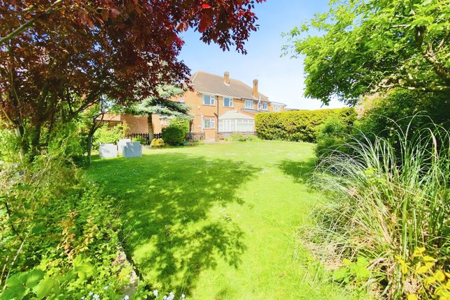 June Avenue, Thurmaston, LE4 3 bed semi