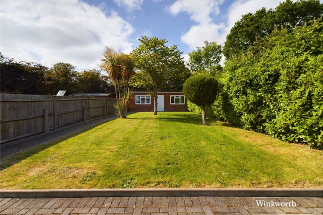 Sandymount Avenue, Middlesex HA7 6 bed semi