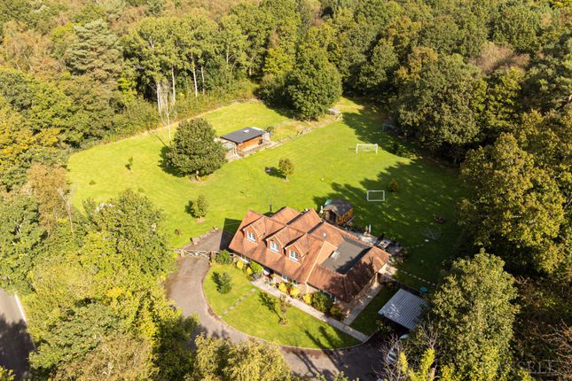Bones Lane, Lingfield RH7 4 bed detached house for sale