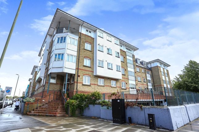Homesdale Road, Bromley BR2 2 bed flat for sale