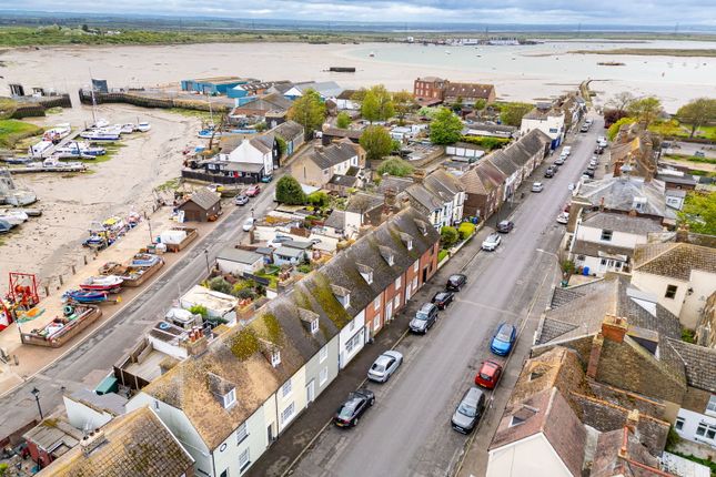 High Street, Queenborough ME11 4 bed terraced house for sale