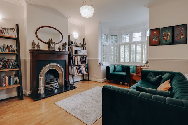 Merry Hill Road, Bushey, WD23 4 bed detached house for sale