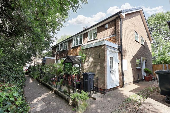 Shearing Close, Gedling, Nottingham 2 bed maisonette for sale