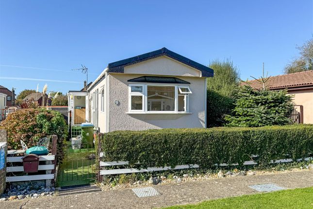 Main Road, Arundel BN18 1 bed park home for sale