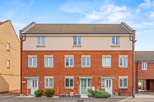 Masons Drive, Great Blakenham, IP6 4 bed townhouse for sale
