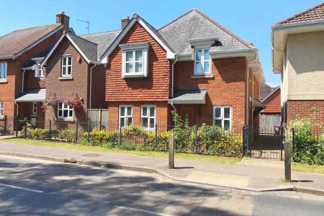 Brookley Road, Brockenhurst, SO42 2 bed apartment for sale