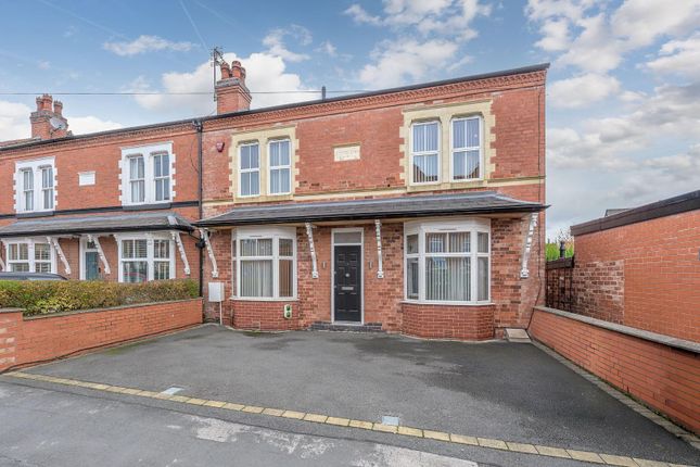 Wentworth Road, Birmingham... 4 bed semi