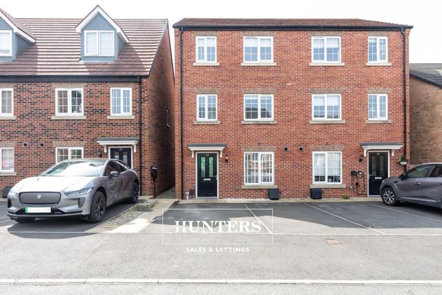 4 bedroom semi-detached house for sale