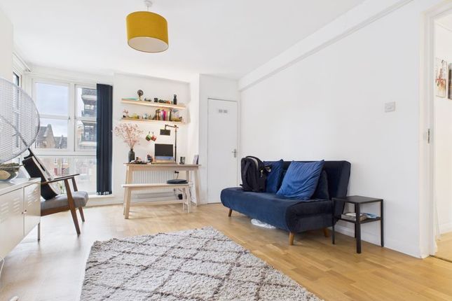 Sherwood Gardens, London 2 bed apartment for sale