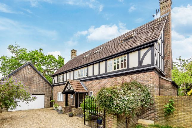 Oakridge Park, Yeovil, Somerset, BA21 5 bed detached house for sale