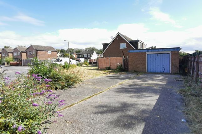 3 bed semi-detached house