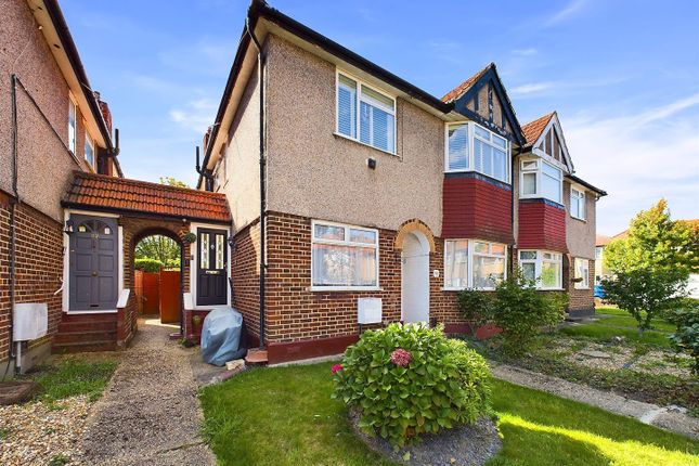 Berkeley Close, Ruislip HA4 2 bed maisonette for sale