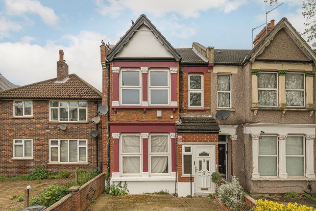 Hanworth Road, Hounslow TW3 3 bed end of terrace house for sale