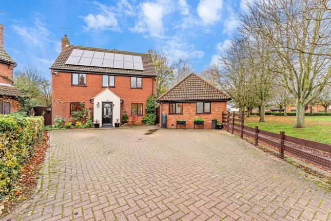 Canonsfield, Peterborough PE4 5 bed detached house for sale