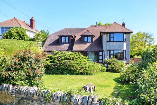 4 bed detached house