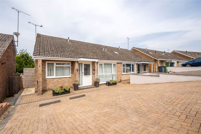 Staveley Road, Bedfordshire LU6 3 bed semi