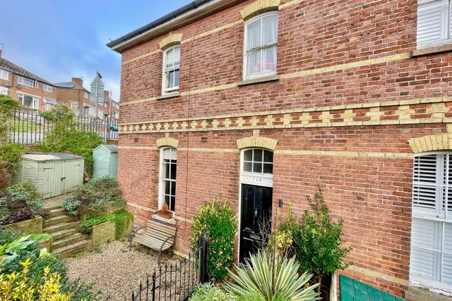 4 bedroom end of terrace house for sale