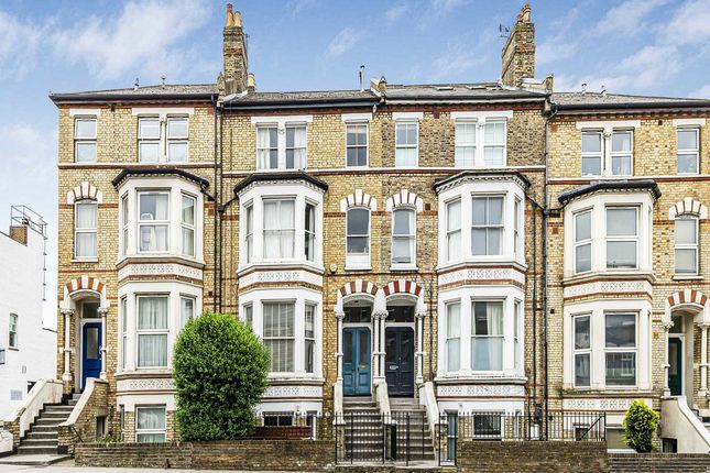 Battersea Rise, London SW11 3 bed flat for sale