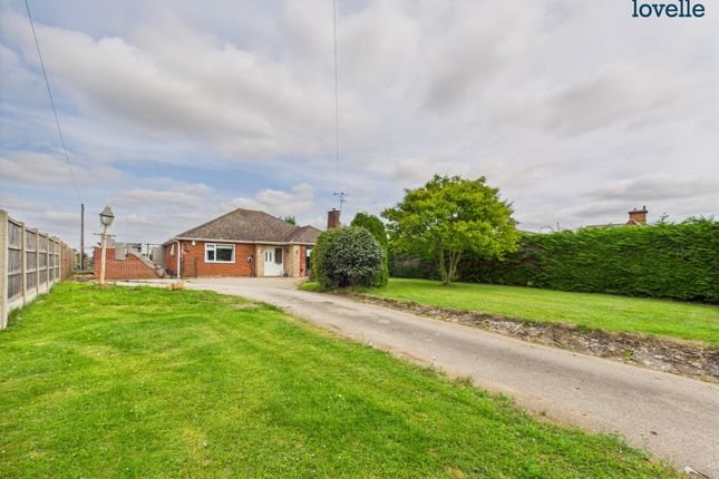 Spridlington Road, Faldingworth, LN8 3 bed detached bungalow for sale