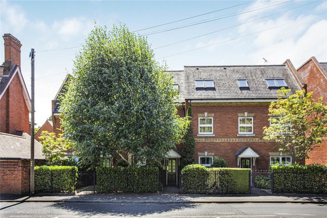 Victoria Mews, St. Judes Road... 2 bed apartment for sale