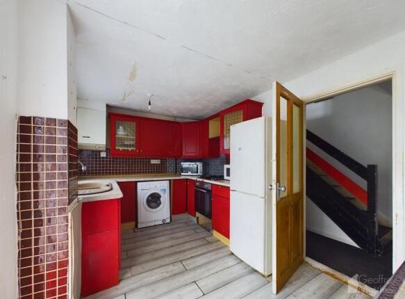 2 bedroom end of terrace house for sale