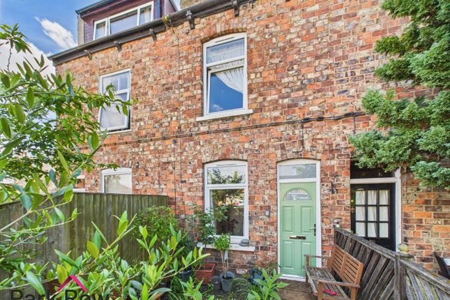 Spring Hill, Tadcaster 2 bed terraced house for sale