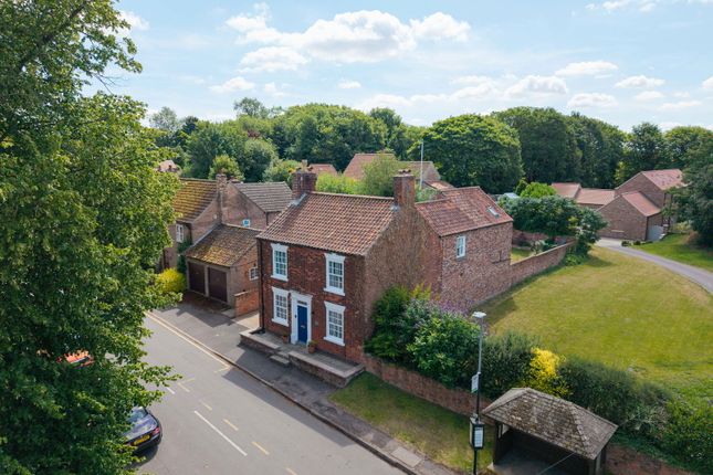 High Street, Doncaster DN10 4 bed detached house for sale