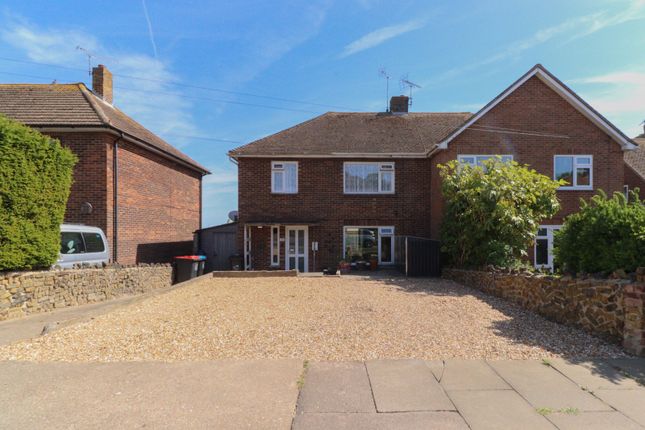 Kingston Avenue, Margate, Kent, CT9 3 bed semi