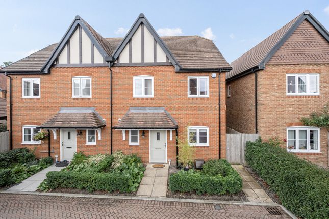 Landen Close, Berkshire RG40 3 bed semi