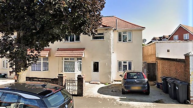 6 bed semi-detached house