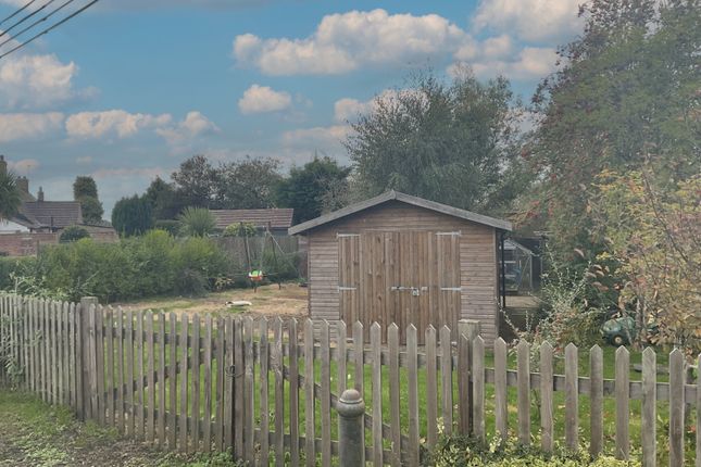 North End, Swineshead, Boston... Land for sale