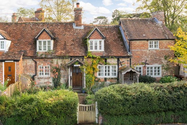 High Street, Clifton Hampden OX14 2 bed semi