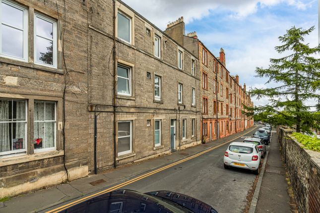 1 bedroom ground floor flat for sale