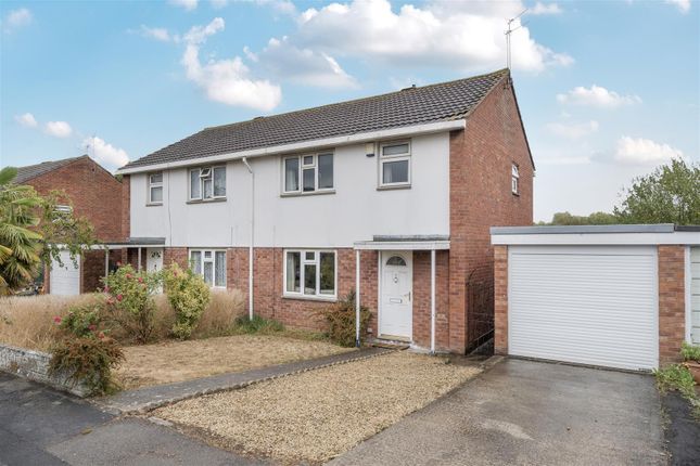 Minsmere Road, Keynsham, Bristol 3 bed semi