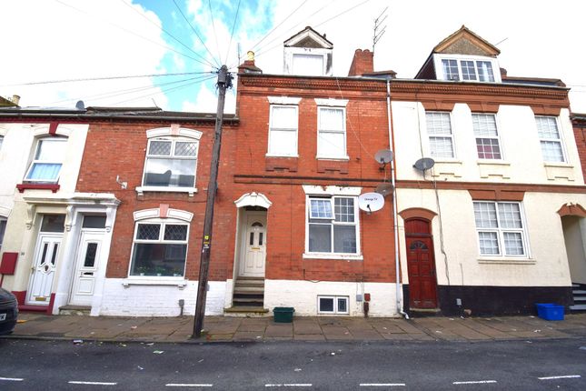 5 bedroom terraced house for sale