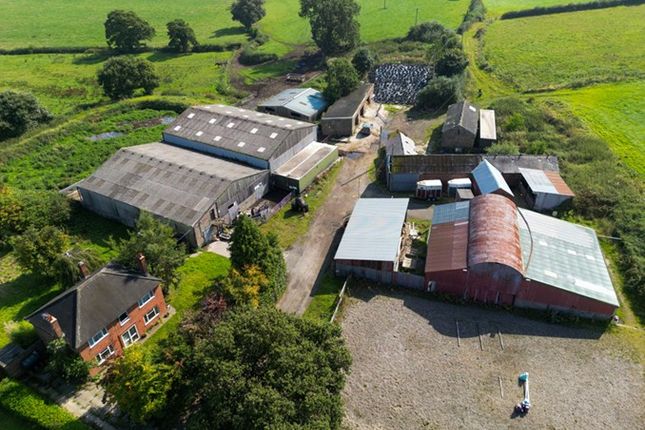 Greenbank Lane, Mold CH7 4 bed detached house for sale