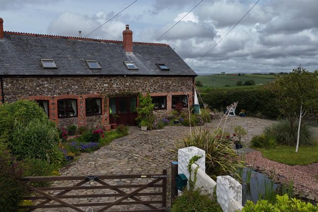 Bideford EX39 6 bed barn conversion for sale