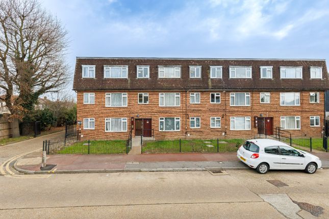 Norton Road, Dagenham 2 bed apartment for sale