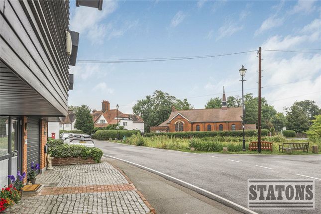 Milespit Hill, Mill Hill, London, NW7 5 bed link detached house for sale