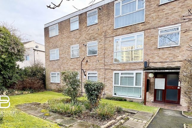 Sunny Bank 2 bed flat for sale
