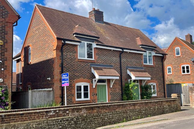 2 bedroom semi-detached house for sale